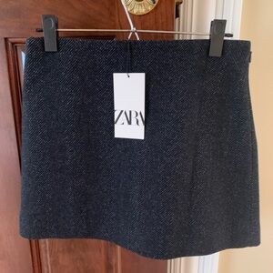 Zara mini skirt 30% wool size S